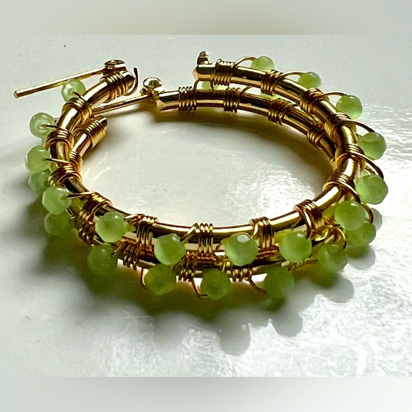 😺 Genuine Cat’s Eye Gold Tone Hoop Earrings by Cookie Lee - Picture 2 of 8